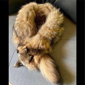 FUR COLLAR / SCARF